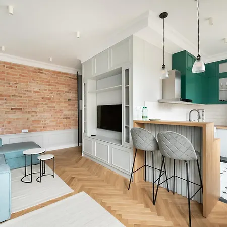 City Centre Modern Studio *