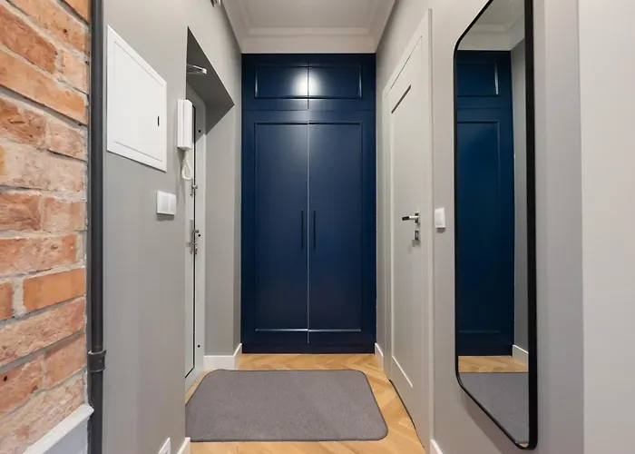 City Centre Modern Studio *