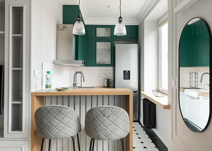 City Centre Modern Studio Apartment